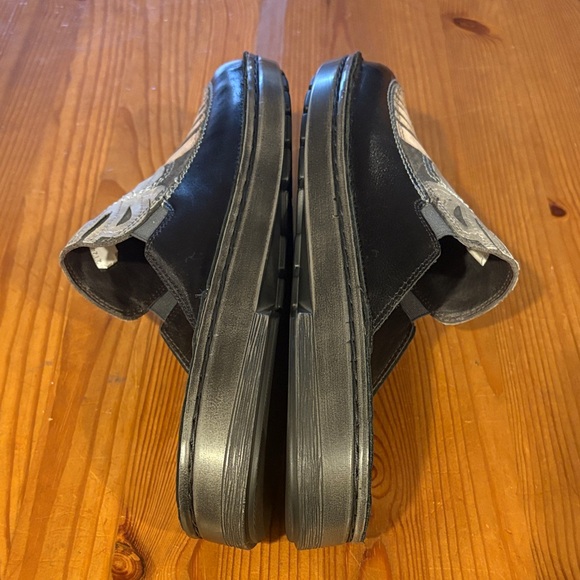 Naot Black, green and Cream Leaf Design leather Mules - Picture 11 of 14